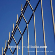 backyard metal fence/house gate designs/curve wire mesh fence(Factory direct sales